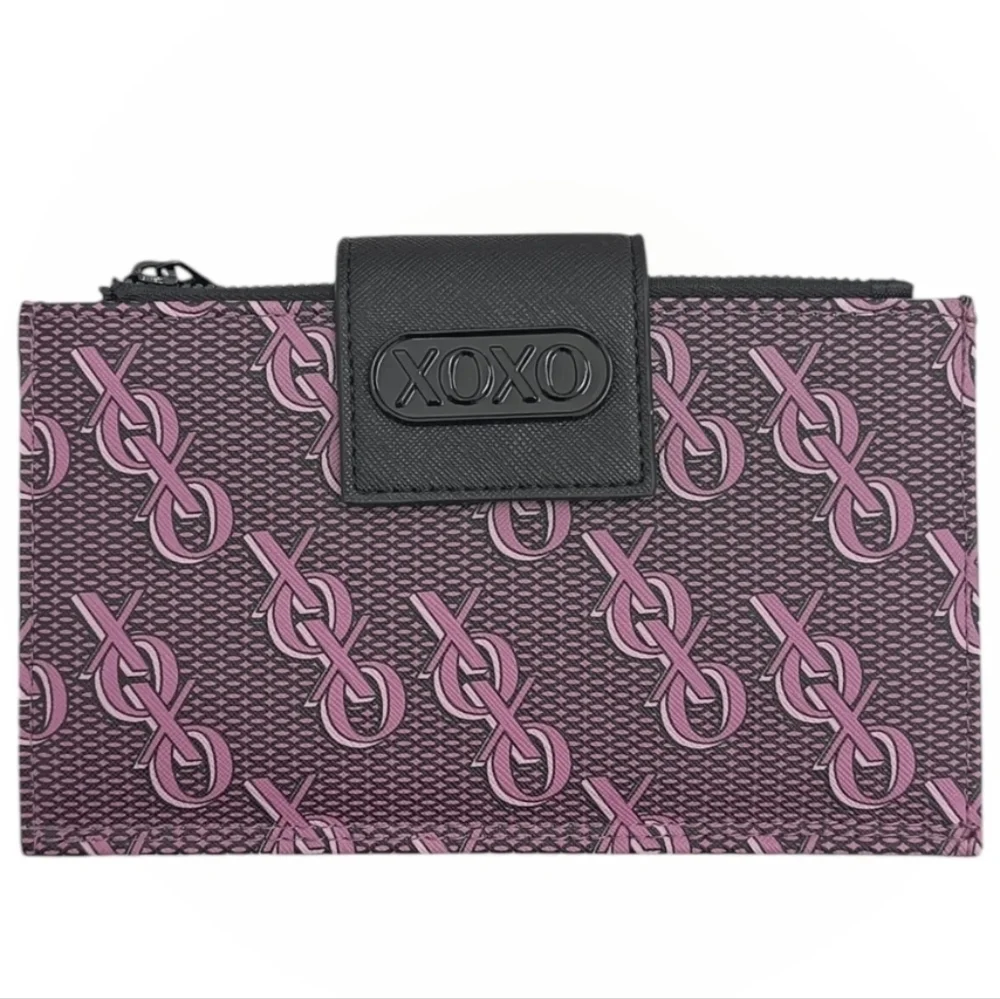 XOXO NWT Monogrammed Large Wristlet - Picture 1 of 9